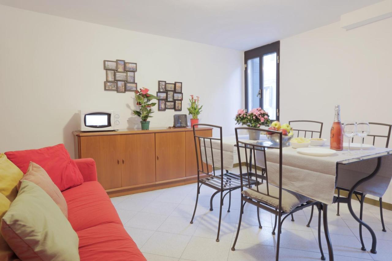 Santa Croce Guest House Venedig Exteriör bild